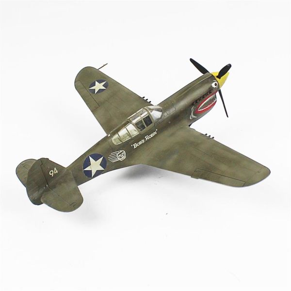 QD036 1/48 Ölçek, P-40C Warhawk Sergilemeye Hazır Plastik Uçak Maketi