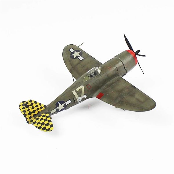 QD042 1/72 Ölçek, P-47D Razorback Sergilemeye Hazır Plastik Uçak Maketi