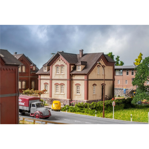 Faller 130752 1/87 Ölçek, Bergmannsplatz 1 Geliştirme evi, Plastik Model Kiti