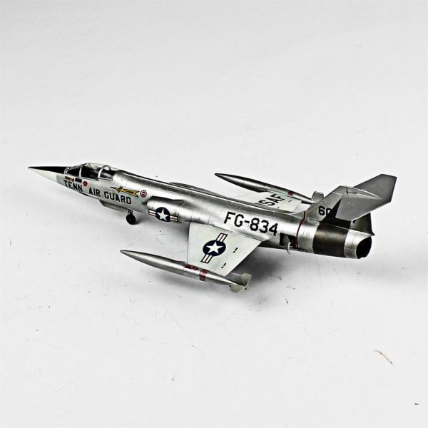 QD050 1/72 Ölçek, F-104C Starfighter Sergilemeye Hazır Plastik Uçak Maketi