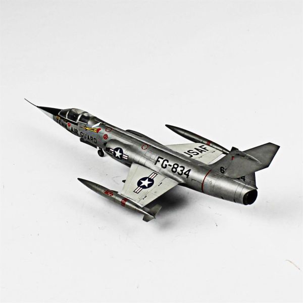 QD051 1/72 Ölçek, F-104C Starfighter Sergilemeye Hazır Plastik Uçak Maketi