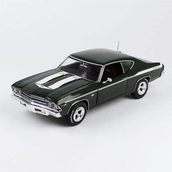 AutoWorld AMM1283 1/18 Ölçek, 1969 Yenko Performance Chevy Chevelle Hardtop, Koyu yeşil, Sergilemeye Hazır Metal Araba Modeli