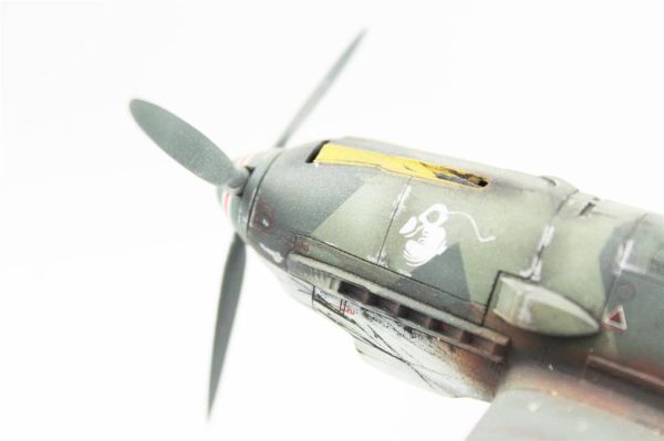 QD060 1/48 Ölçek, Messerschmitt Bf 109 E-3 Sergilemeye Hazır Plastik Uçak Maketi