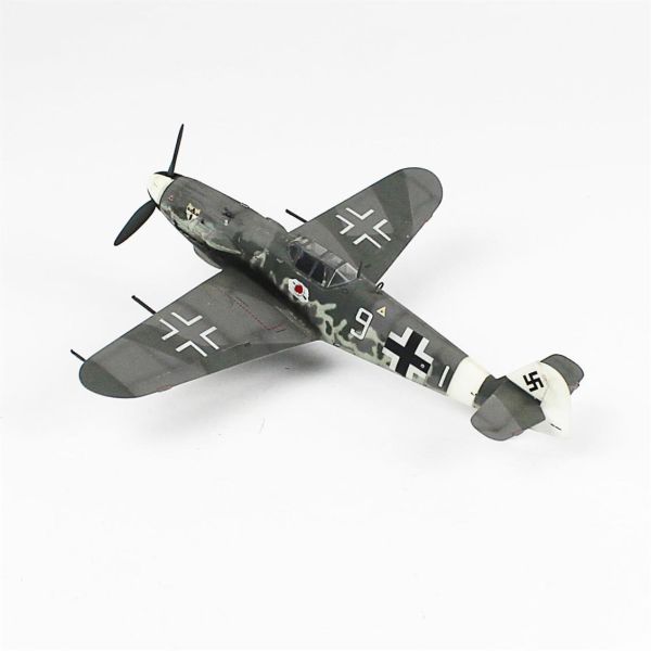 QD062 1/48 Ölçek, Messerschmitt Bf 109 G-6 Sergilemeye Hazır Plastik Uçak Maketi