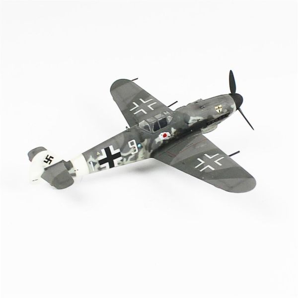 QD062 1/48 Ölçek, Messerschmitt Bf 109 G-6 Sergilemeye Hazır Plastik Uçak Maketi