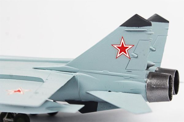 QD070 1/72 Ölçek, MIG-31 BS Foxhound Sergilemeye Hazır Plastik Uçak Maketi