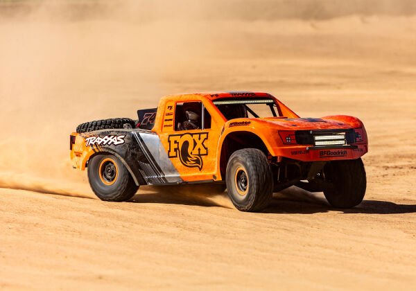 Traxxas UDR Unlimited Desert Racer Fox