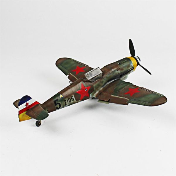 QD071 1/32 Ölçek, Messerschmitt Bf 109 G-10 Sergilemeye Hazır Plastik Uçak Maketi