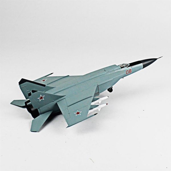 QD072 1/72 Ölçek, MIG-25 A Foxbot Sergilemeye Hazır Plastik Uçak Maketi