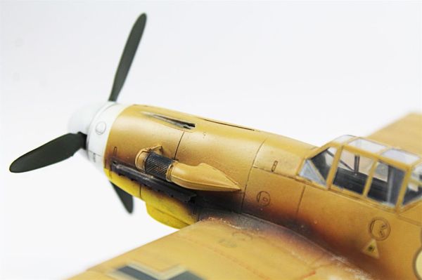 QD078 1/48 Ölçek, Messerschmitt Bf 109 G-2 Sergilemeye Hazır Plastik Uçak Maketi
