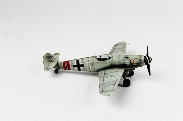 QD079 1/48 Ölçek, Messerschmitt Bf 109 G-10 Sergilemeye Hazır Plastik Uçak Maketi