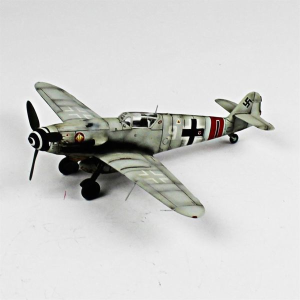 QD079 1/48 Ölçek, Messerschmitt Bf 109 G-10 Sergilemeye Hazır Plastik Uçak Maketi