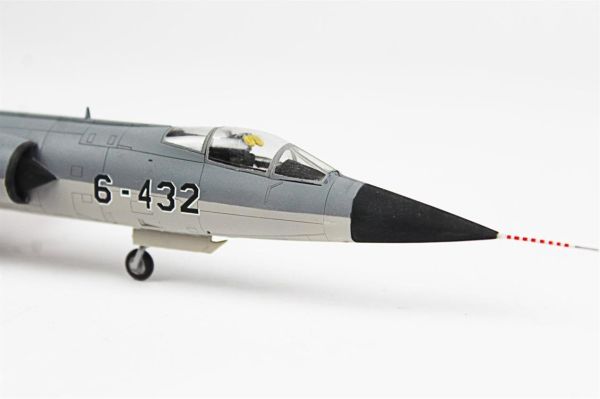 QD088 1/72 Ölçek, F-104G Starfighter Sergilemeye Hazır Plastik Uçak Maketi