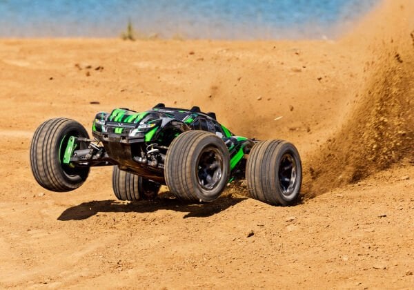 Traxxas Rustler 4x4 Ultimate Yeşil