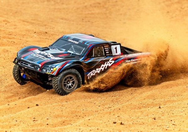 Traxxas Slash 4x4 BL-2S Brushless Kırmızı
