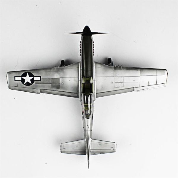 QD099 1/48 Ölçek, P-51D Mustang Sergilemeye Hazır Plastik Uçak Maketi