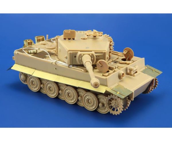 Academy 13314 1/35 Ölçek, Tiger-I Geç Dönem Tankı, Plastik Model kiti