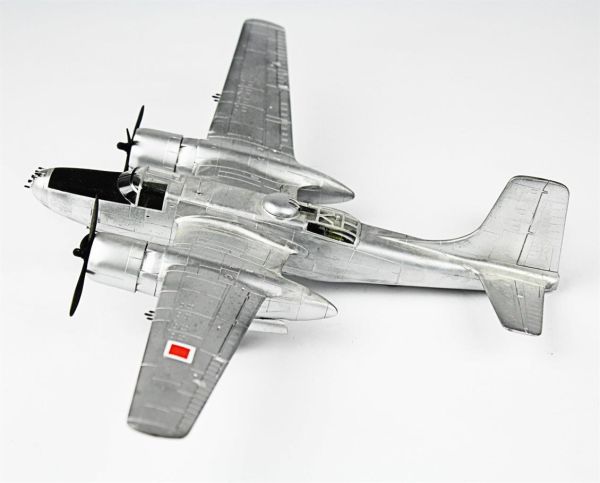 QD104 1/72 Ölçek, A-26B Invader Sergilemeye Hazır Plastik Uçak Maketi