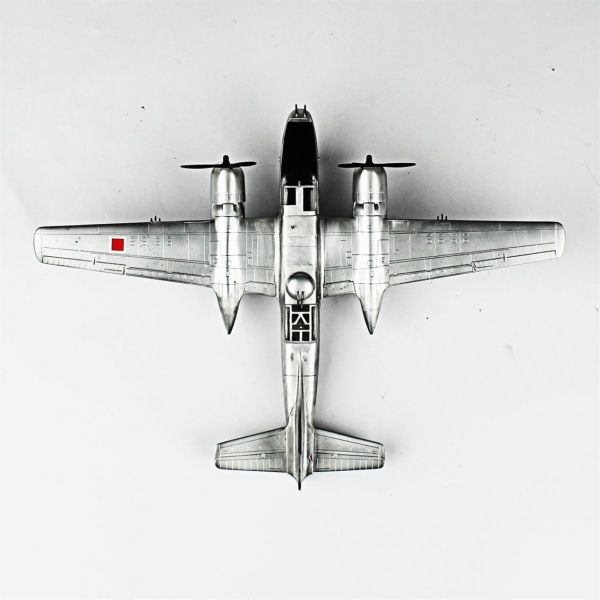 QD104 1/72 Ölçek, A-26B Invader Sergilemeye Hazır Plastik Uçak Maketi