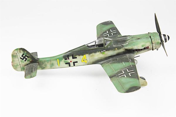 QD106 1/32 Ölçek, Focke-Wulf 190 D Sergilemeye Hazır Plastik Uçak Maketi