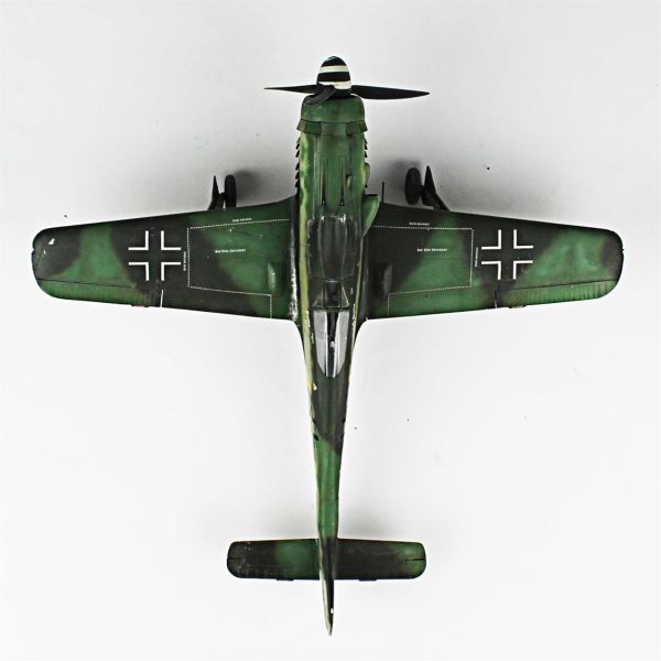 QD106 1/32 Ölçek, Focke-Wulf 190 D Sergilemeye Hazır Plastik Uçak Maketi