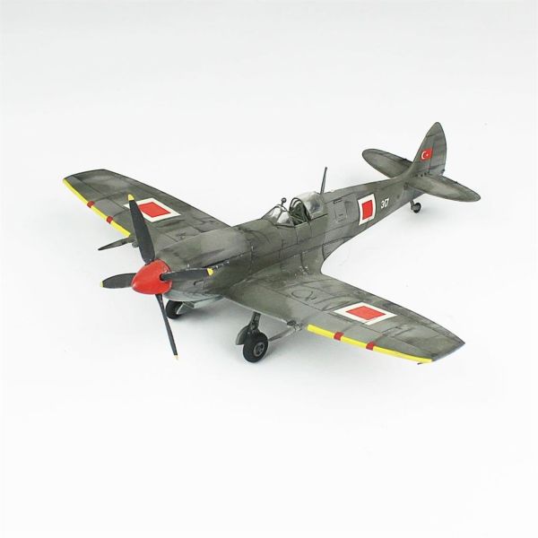 QD113 1/48 Ölçek, Spitfire Mk.IXC Sergilemeye Hazır Plastik Uçak Maketi