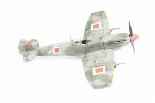 QD113 1/48 Ölçek, Spitfire Mk.IXC Sergilemeye Hazır Plastik Uçak Maketi