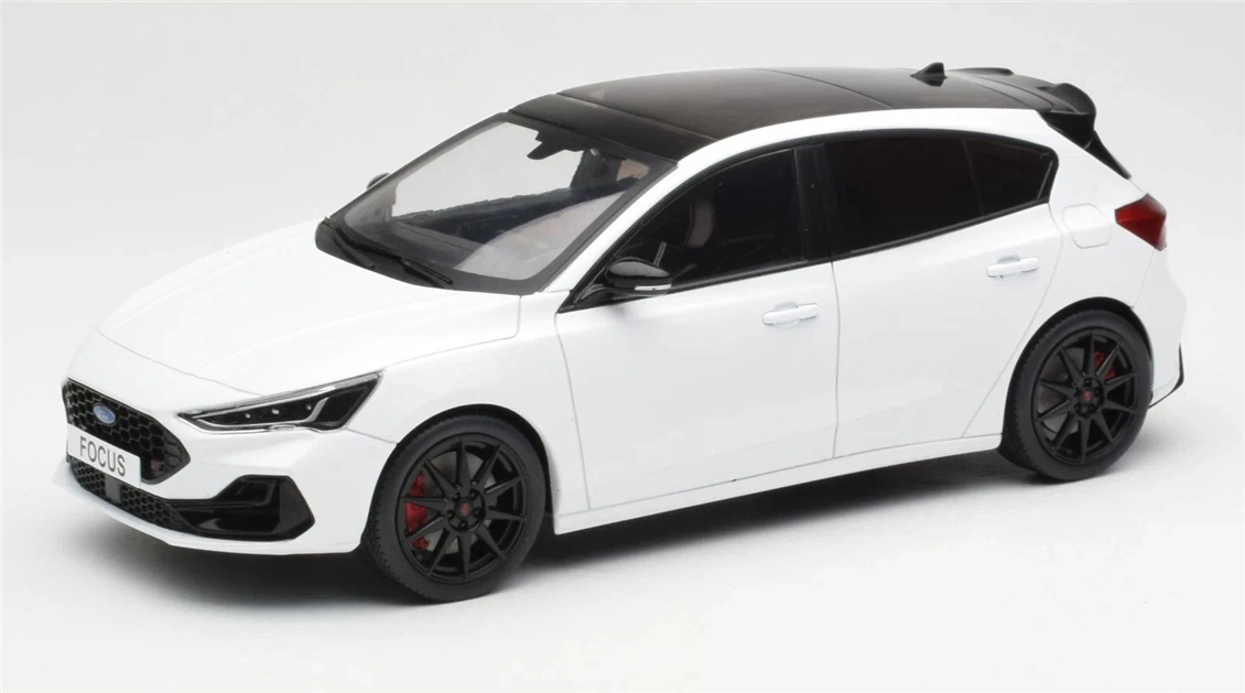 Mcg 18453 1/18 Ölçek, Ford Focus ST 2022, Frozen White, Sergilemeye Hazır Metal Araba Modeli