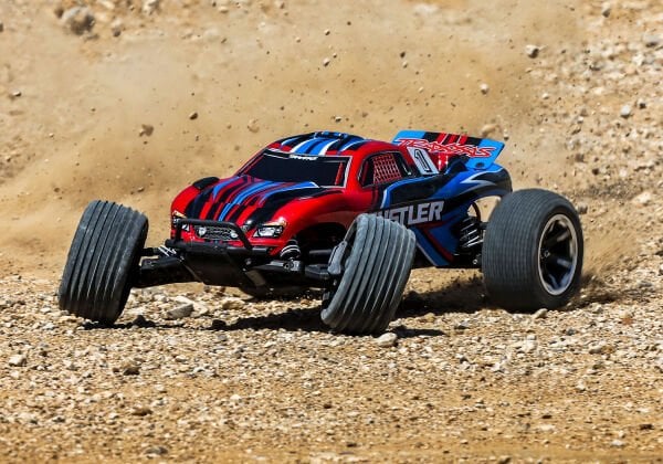Traxxas Rustler HD 1/10 2WD + USB Şarj Aleti Kırmızı