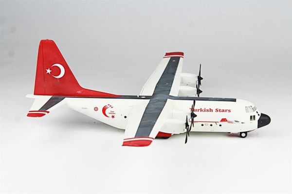 QD138 1/144 Ölçek, C-130 E Hercules Sergilemeye Hazır Plastik Uçak Maketi