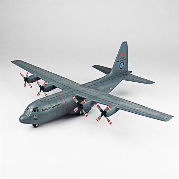 QD140 1/144 Ölçek, C-130 B Hercules Sergilemeye Hazır Plastik Uçak Maketi