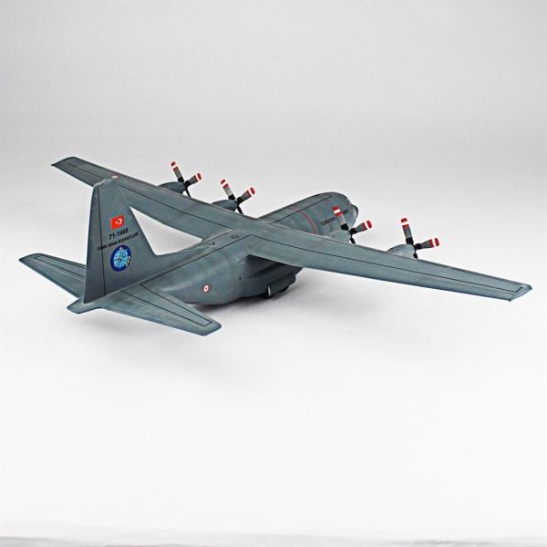 QD140 1/144 Ölçek, C-130 B Hercules Sergilemeye Hazır Plastik Uçak Maketi