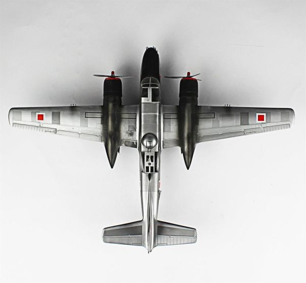 QD141 1/48 Ölçek, A-26B Invader Sergilemeye Hazır Plastik Uçak Maketi