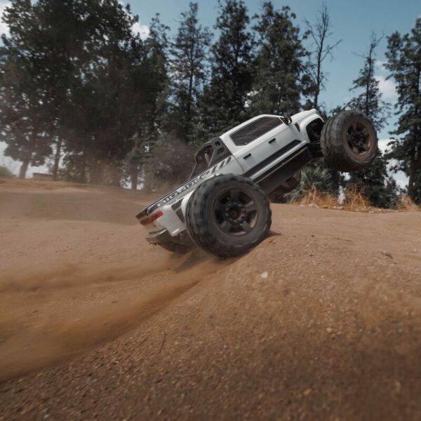 ARRMA 1/7 BIG ROCK 6S 4X4 BLX Monster Truck RTR Beyaz