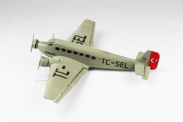 QD144 1/72 Ölçek, JU-52 Sergilemeye Hazır Plastik Uçak Maketi