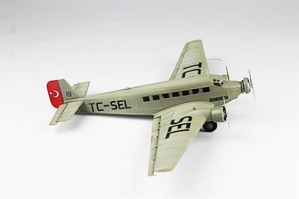 QD144 1/72 Ölçek, JU-52 Sergilemeye Hazır Plastik Uçak Maketi