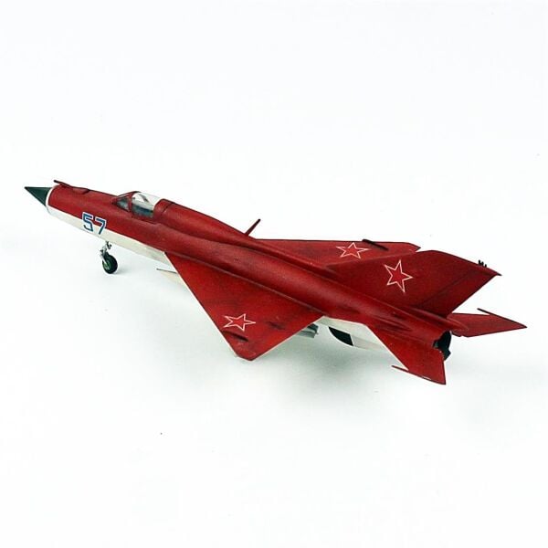 QD183 1/72 Ölçek, MIG-21 PFM Sovyet Hava Kuvvetleri, Sergilemeye Hazır Akrobasi Uçağı Modeli