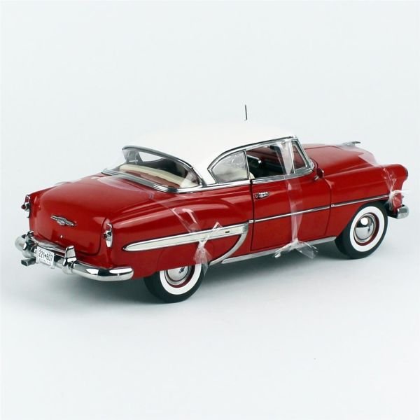 Sunstar 1607 1/18 Ölçek, 1953 Chevrolet Bel Air Hard Top Coupe, Kırmızı, Sergilemeye Hazır Metal Araba Modeli