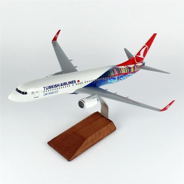 THY015 1/100 Ölçek, THY San Francisco Logolu B737-800 Yolcu Uçağı, Sergilemeye Hazır Ahşap Standlı Model