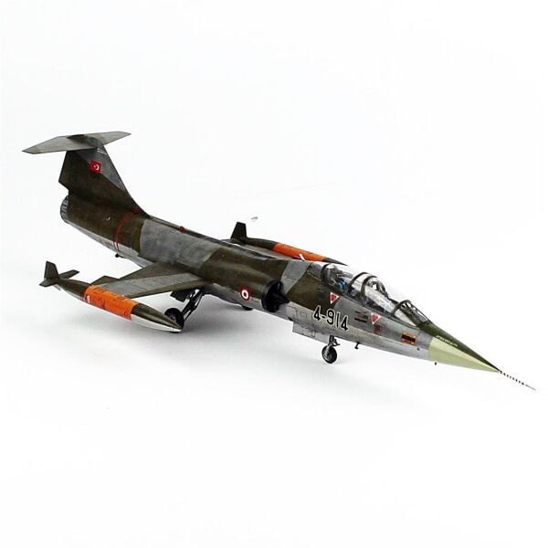 1/48 TF 104G Star Fighter, Sergilemeye Hazır Plastik Savaş Uçağı Modeli