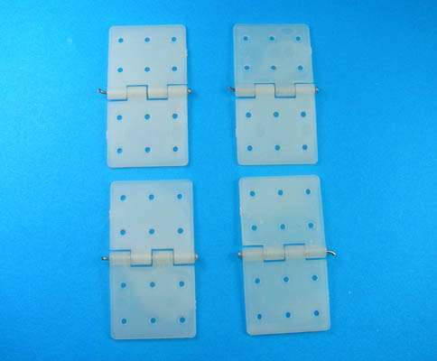 Pinli Plastik Menteşe L16×W29mm (4 adet)