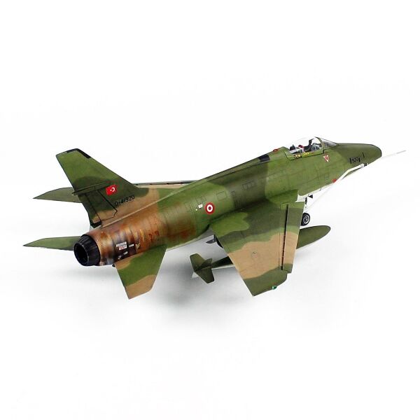 QD173 1/48 Ölçek, F 100C Super Sabre 131. Filo Kıbrıs Barış Harekatı, Sergilemeye Hazır Plastik Uçak Modeli