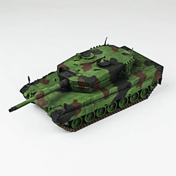 QD210 1/35 Ölçek, Leopard 2A4, Esci, Sergilemeye Hazır Plastik Tank Maketi