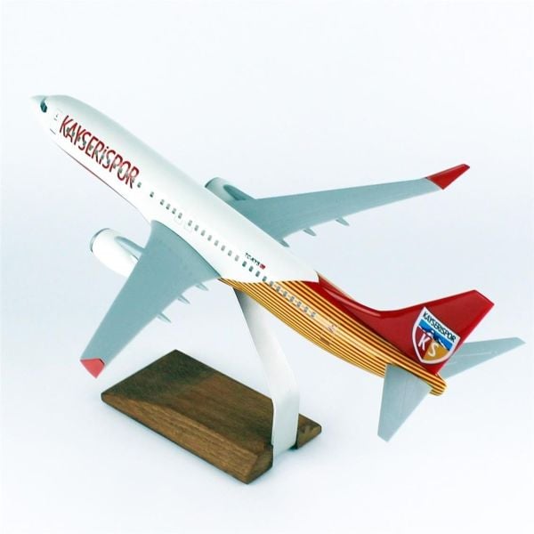 THY040 1/100 Ölçek, THY Kayseri Spor Logolu B737-800 Yolcu Uçağı, Sergilemeye Hazır Ahşap Standlı Model
