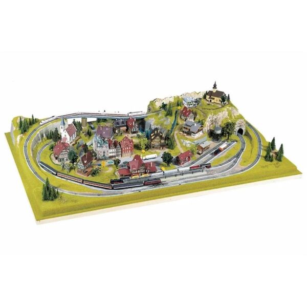 Noch 81580 1/87 Ölçek, (Königsfeld) Hazır Diorama Zemini 160 x 100 x 24(H) cm.