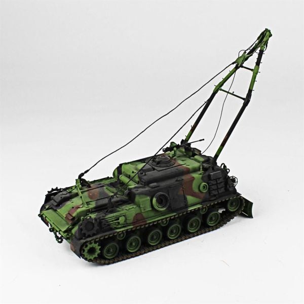 QD227 1/35 Ölçek, M88 Bergepanzer / afv club Sergilemeye Hazır Plastik Tank Maketi