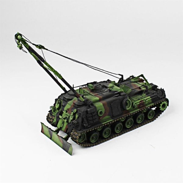 QD227 1/35 Ölçek, M88 Bergepanzer / afv club Sergilemeye Hazır Plastik Tank Maketi