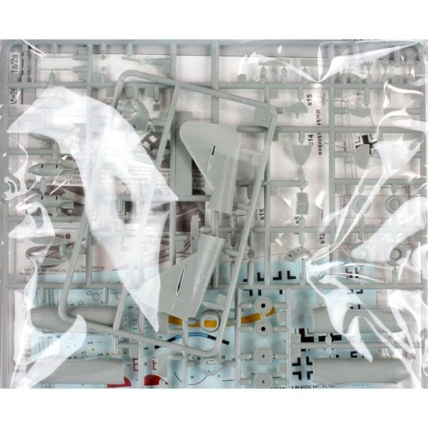 Academy 12542 1/72 Ölçek, Me262A-1/2 (Last Ace) Special Edition Savaş Uçağı, Plastik Model kiti