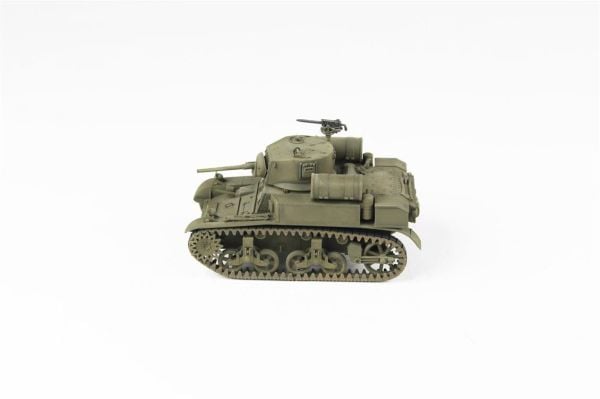 QD240 1/35 Ölçek, M3A1 Stuart, Italeri, Sergilemeye Hazır Plastik Tank Maketi