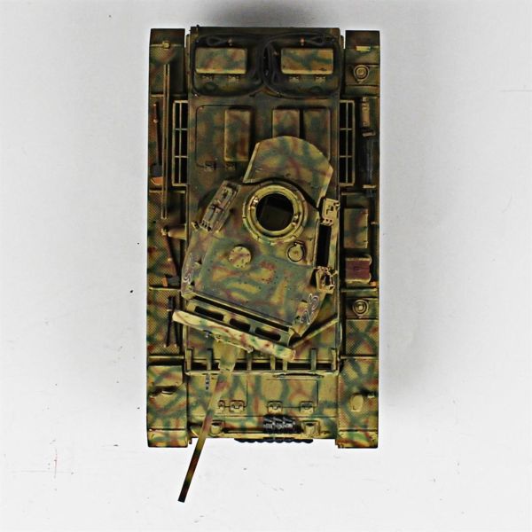 QD241 1/35 Ölçek, Panzer III, Academy, Sergilemeye Hazır Plastik Tank Maketi